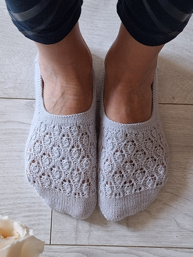 Tiny Tulips Slippers 254